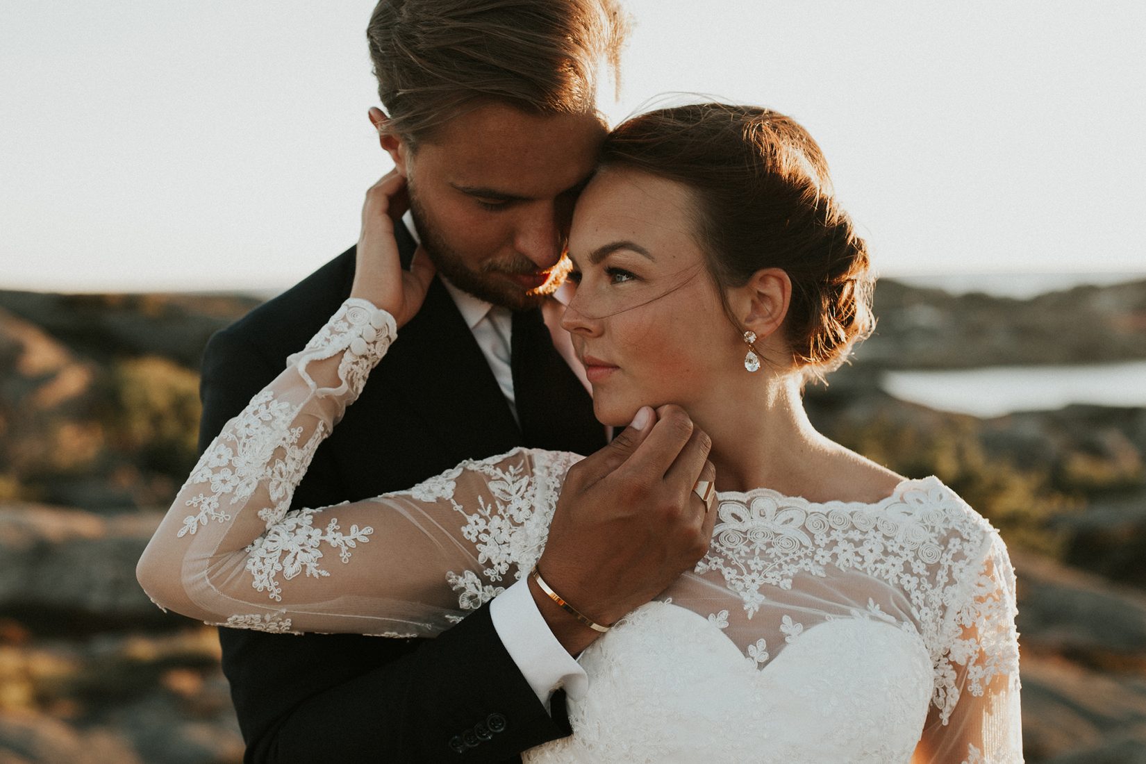 Nils and Hanna, intimate wedding, Skärhamn - Photographer Erika Linnea